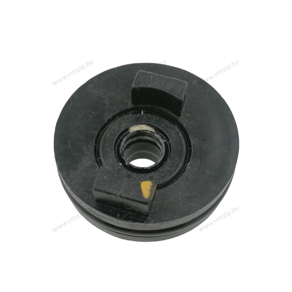 Корпус сальника оси включения хода Yamaha 63D-45321-00 40V, 50H, F40, F50, F60 снят с нового мото
