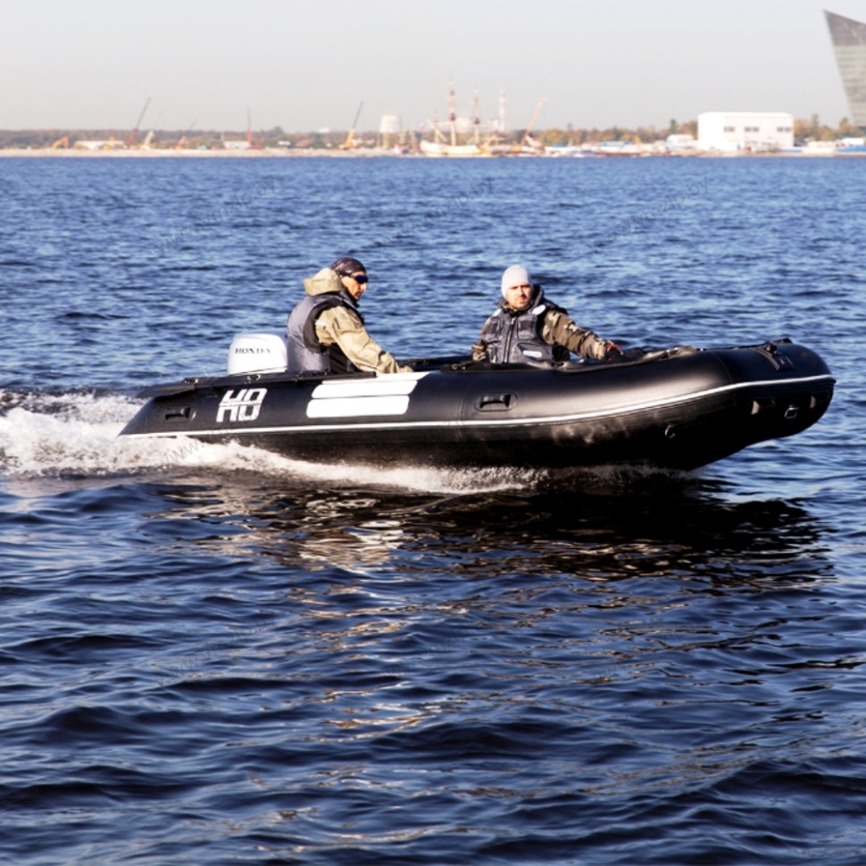 Лодка надувная моторная многоцелевая из ПВХ морского класса Badger HEAVY DUTY HD390 чёрный 3,9м